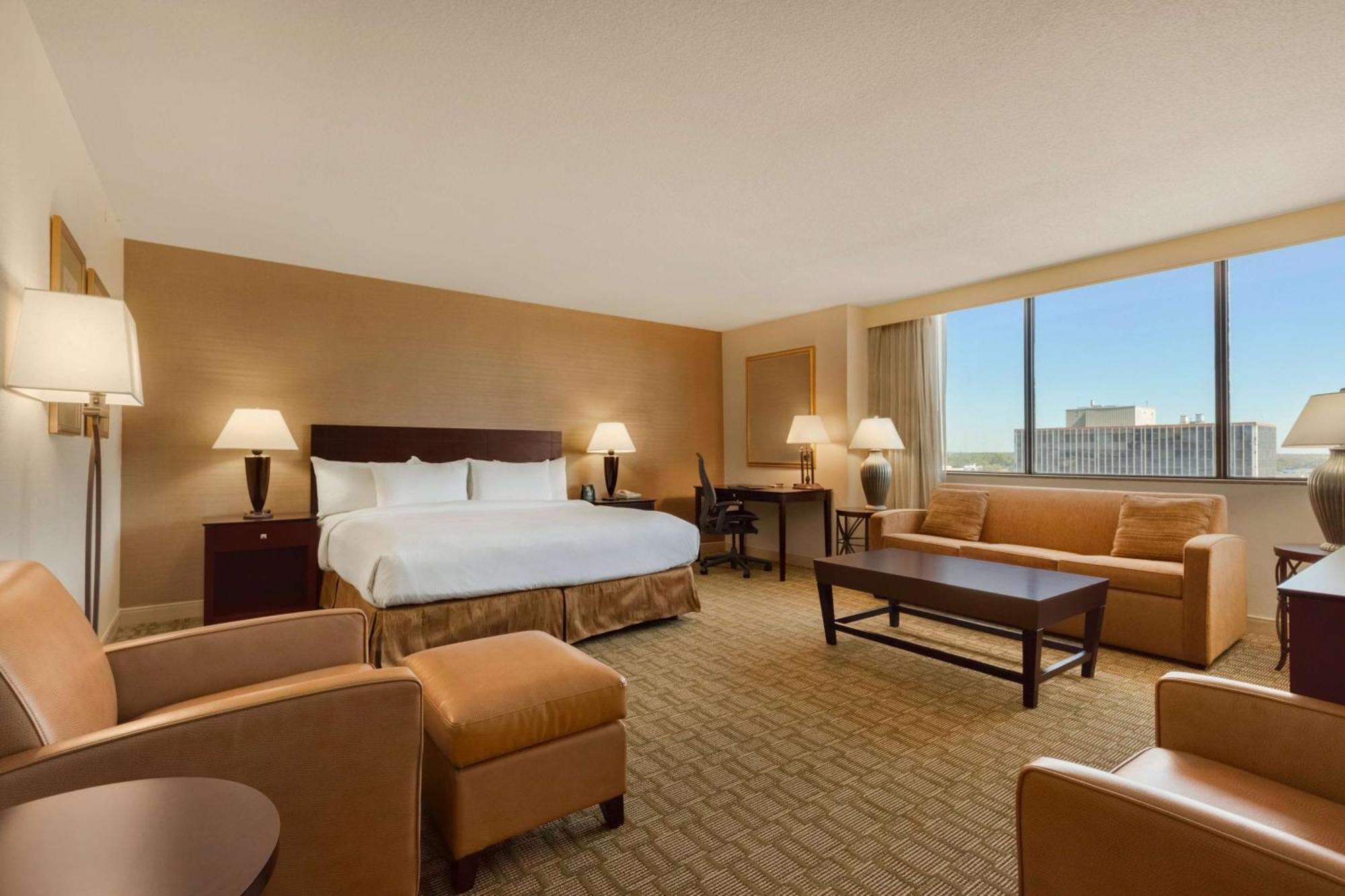Hilton Fort Wayne At The Grand Wayne Convention Center (Adults Only) Экстерьер фото